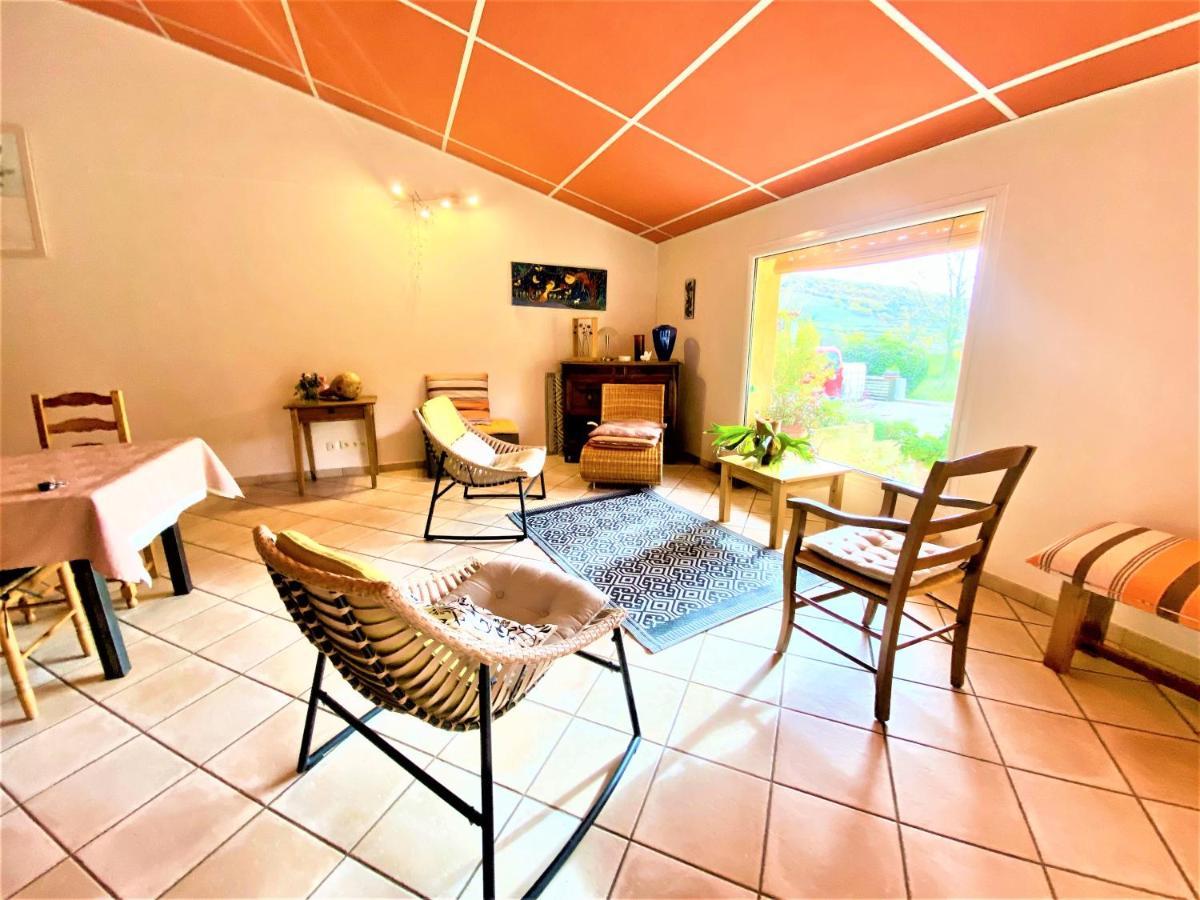Gite De Groupe 15 A 19P, Parc, Salle De Reception - Chambres D'Hotes En Semaine Villeneuve-de-Berg Dış mekan fotoğraf