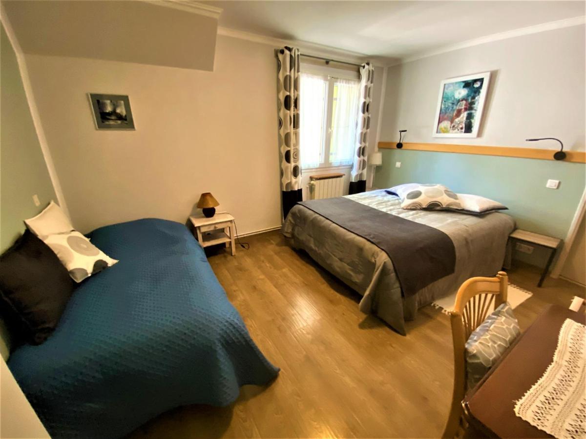 Gite De Groupe 15 A 19P, Parc, Salle De Reception - Chambres D'Hotes En Semaine Villeneuve-de-Berg Dış mekan fotoğraf